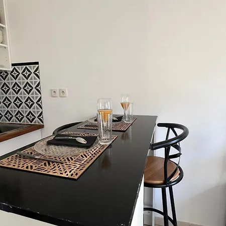 別荘 La Petite Maison Jardin Prive Mérignac