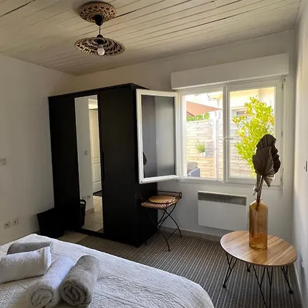 La Petite Maison Jardin Prive 別荘